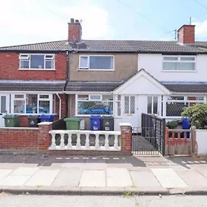 Seaside 2 Bed Townhouse, Near Station Holiday home